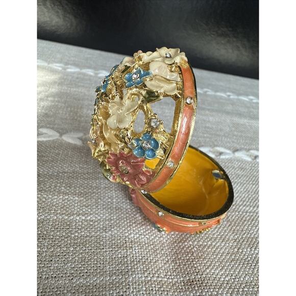 Jeweled Round Floral Box Trinket Box Made With Swarovski Crystals - Picture 14 of 16